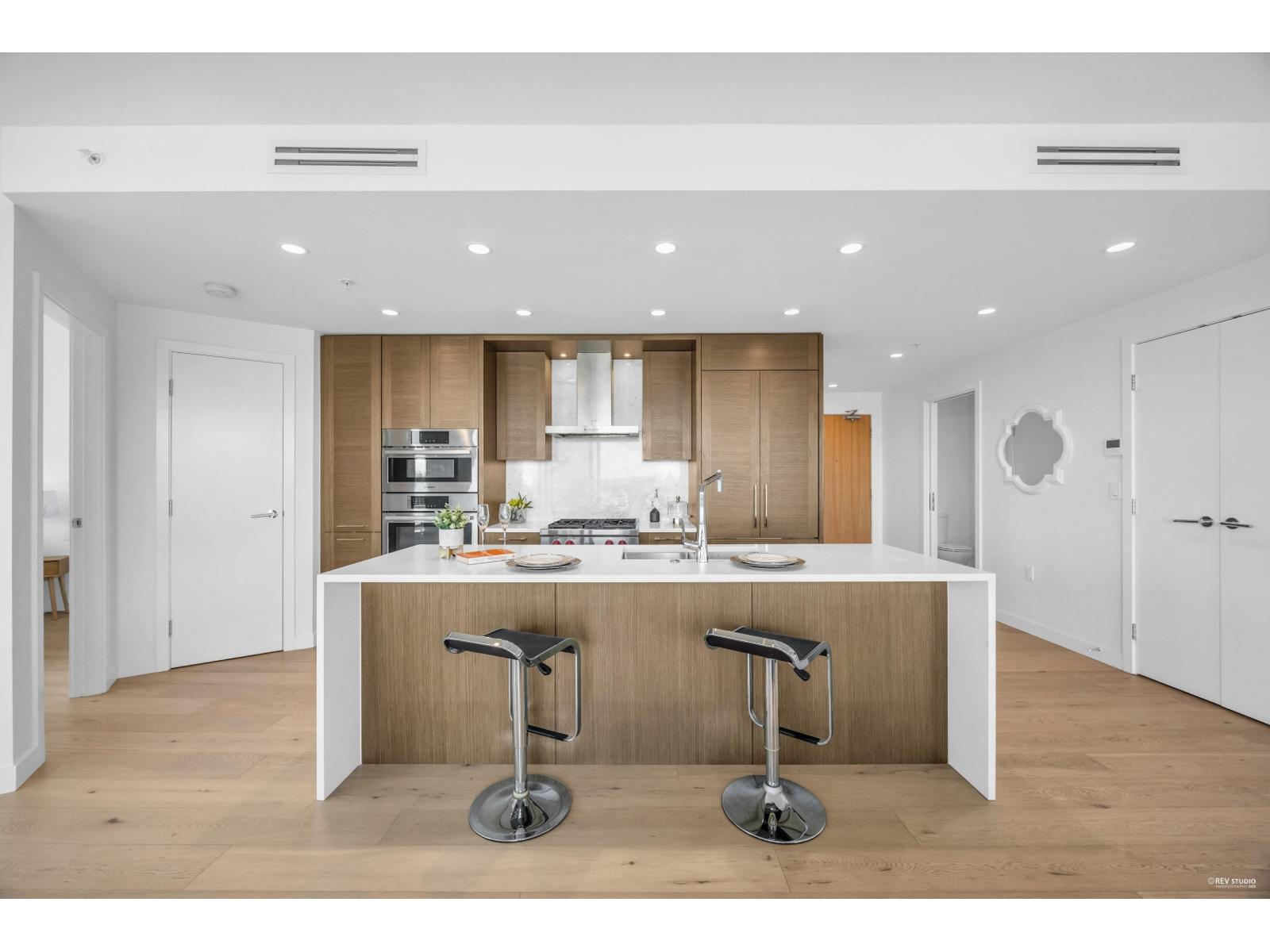 703 1439 GEORGE STREET, White Rock