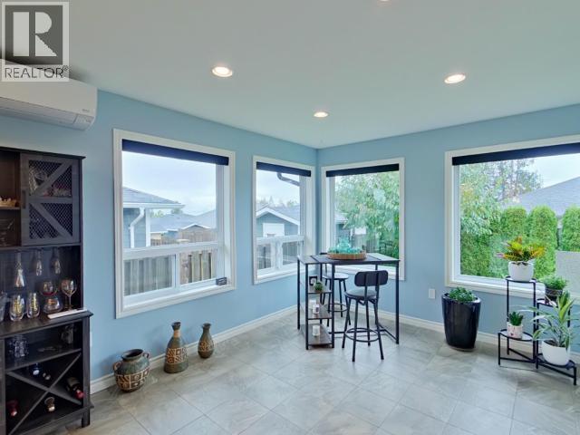 7361 GLACIER STREET, Powell River