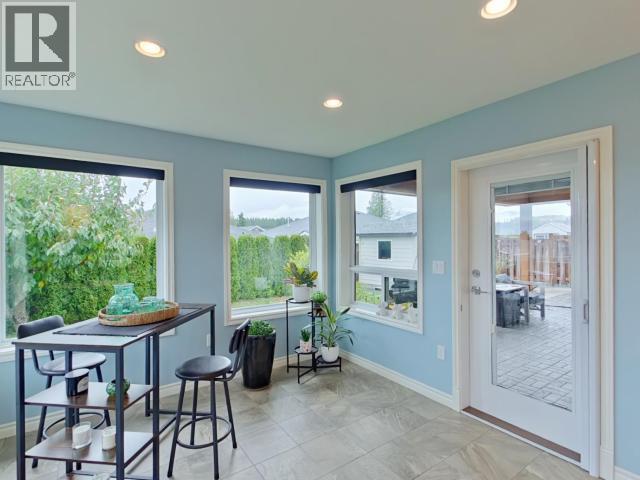 7361 GLACIER STREET, Powell River