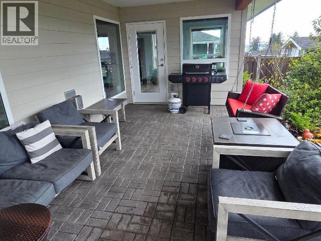 7361 GLACIER STREET, Powell River