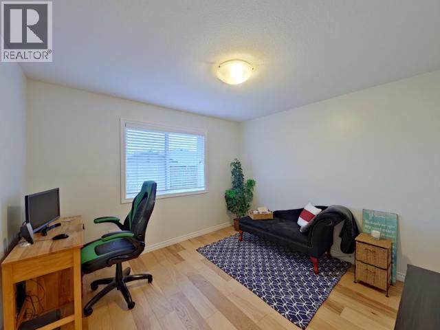 7361 GLACIER STREET, Powell River