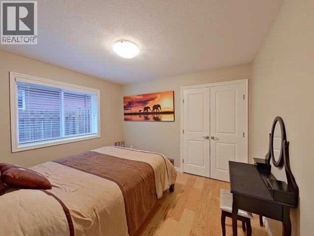 7361 GLACIER STREET, Powell River