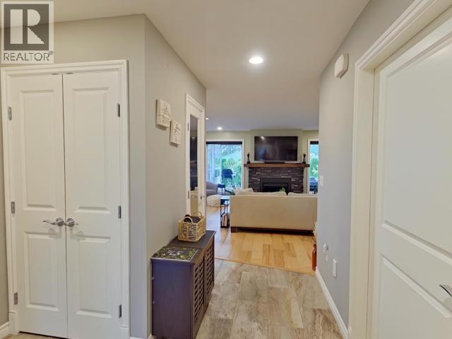 7361 GLACIER STREET, Powell River