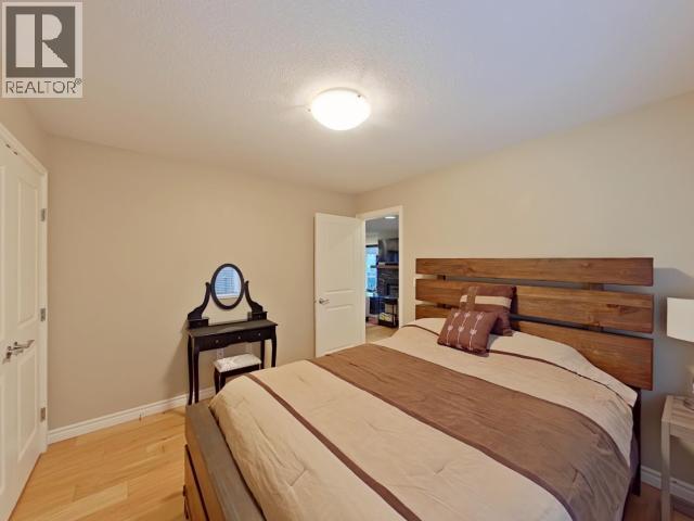 7361 GLACIER STREET, Powell River