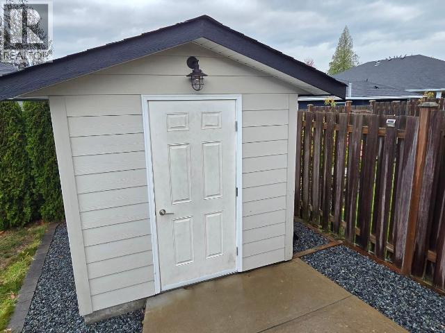 7361 GLACIER STREET, Powell River
