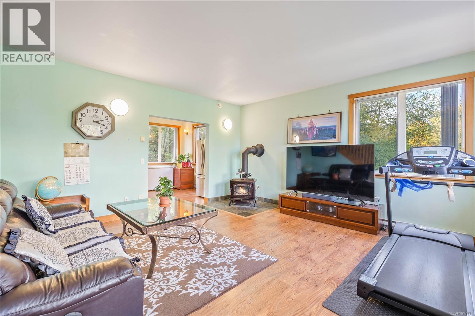 127 Bittancourt Rd, Salt Spring