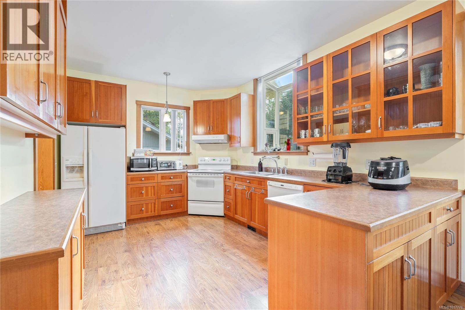 127 Bittancourt Rd, Salt Spring