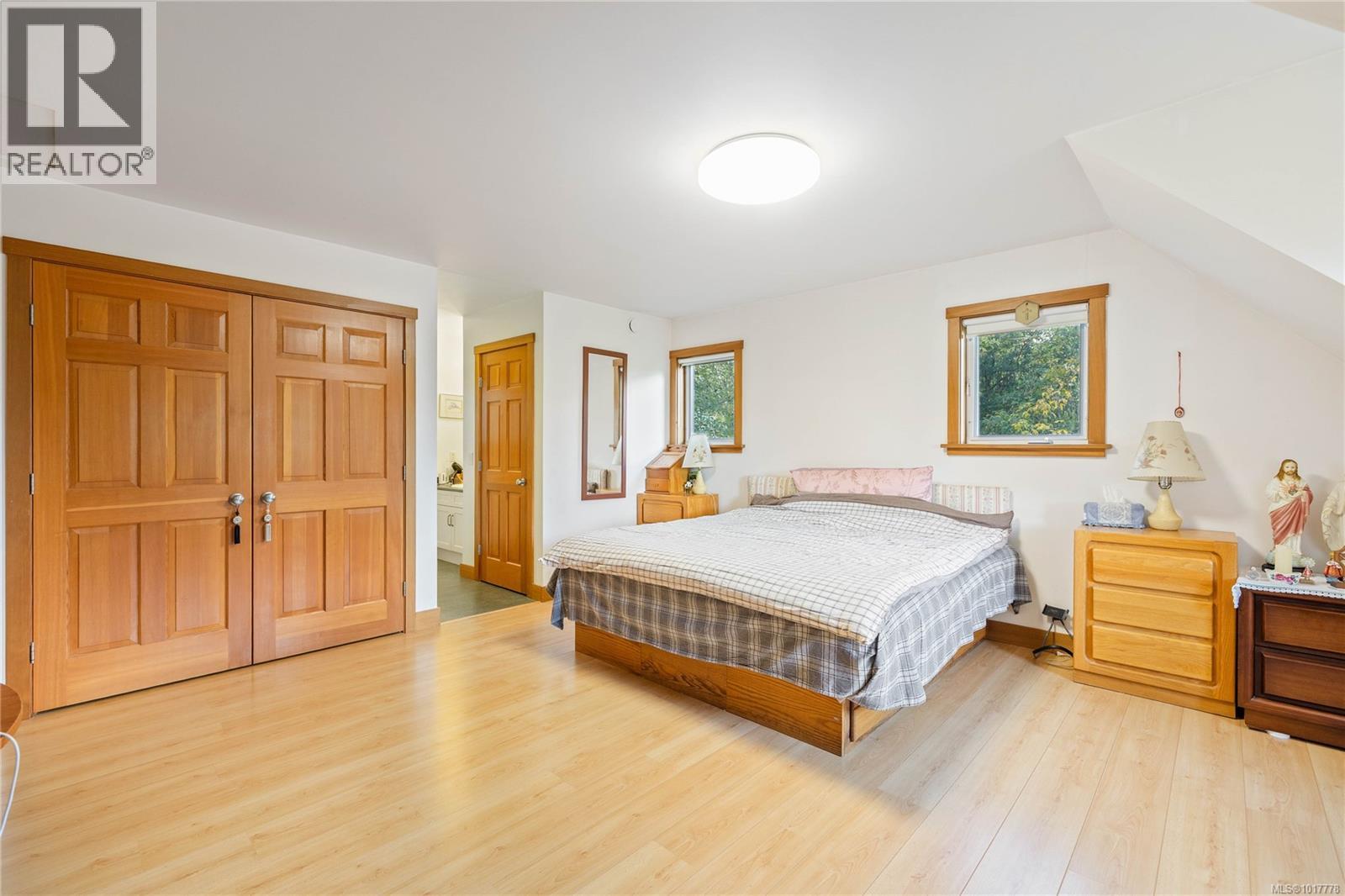 127 Bittancourt Rd, Salt Spring