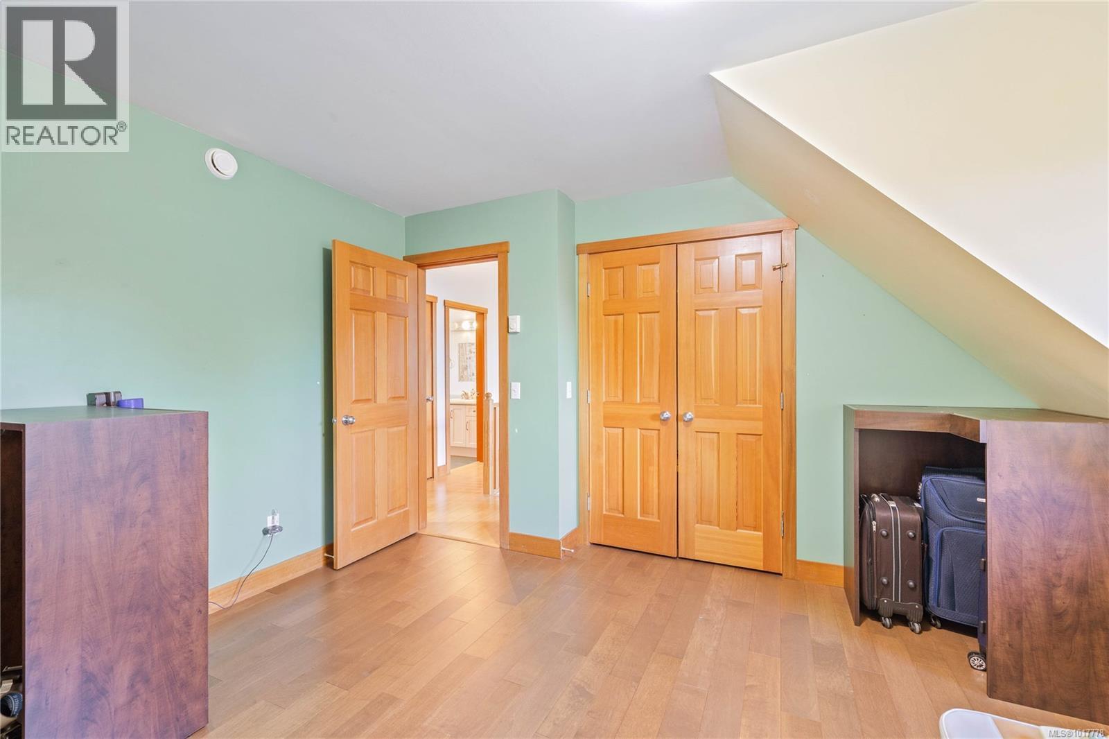 127 Bittancourt Rd, Salt Spring