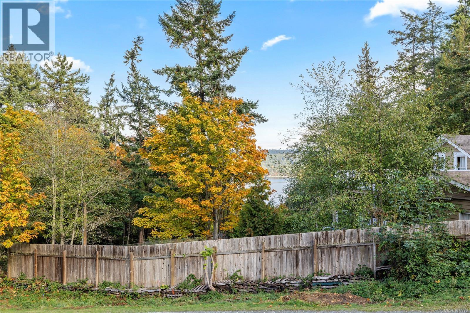 127 Bittancourt Rd, Salt Spring