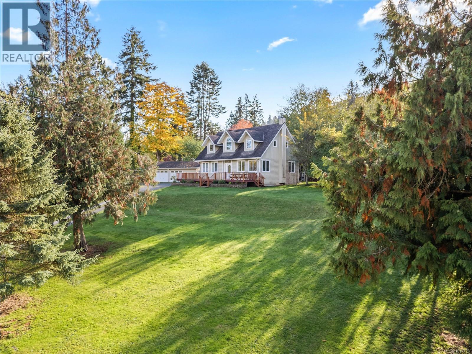 127 Bittancourt Rd, Salt Spring
