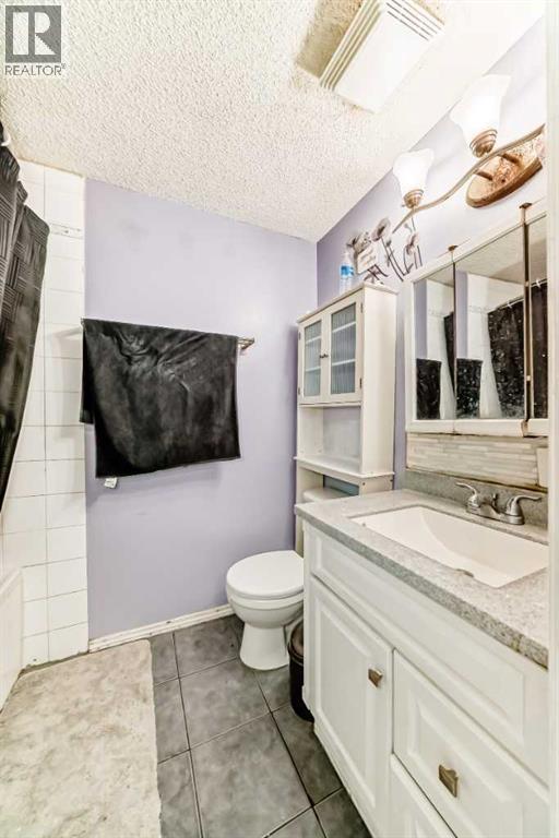 Single Family House for Sale in   HUBALTA Road SE Dover Calgary 