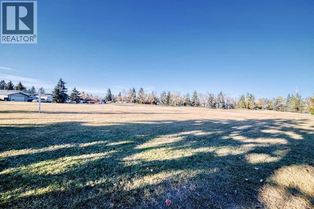 Single Family House for Sale in   HUBALTA Road SE Dover Calgary 