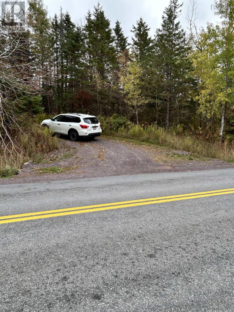 Property 3 of 9 of Guysborough Road