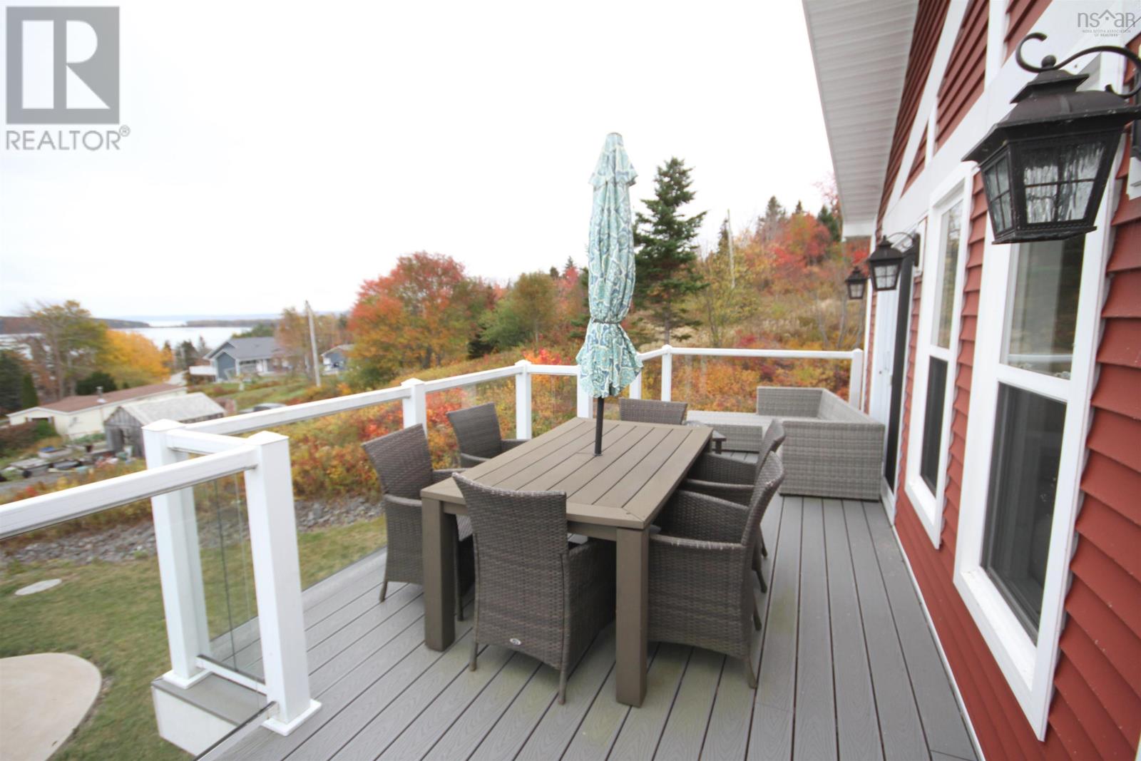 Property 36 of 38 of 10471 highway 16