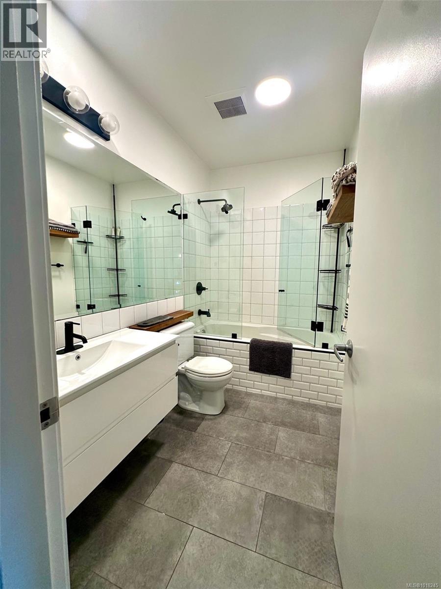 309 455 Sitkum Rd, Victoria