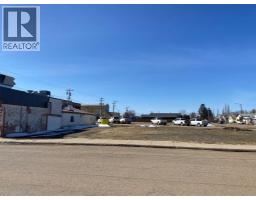305-307 1 Street W, Hanna, AB T0J1P0 Photo 6