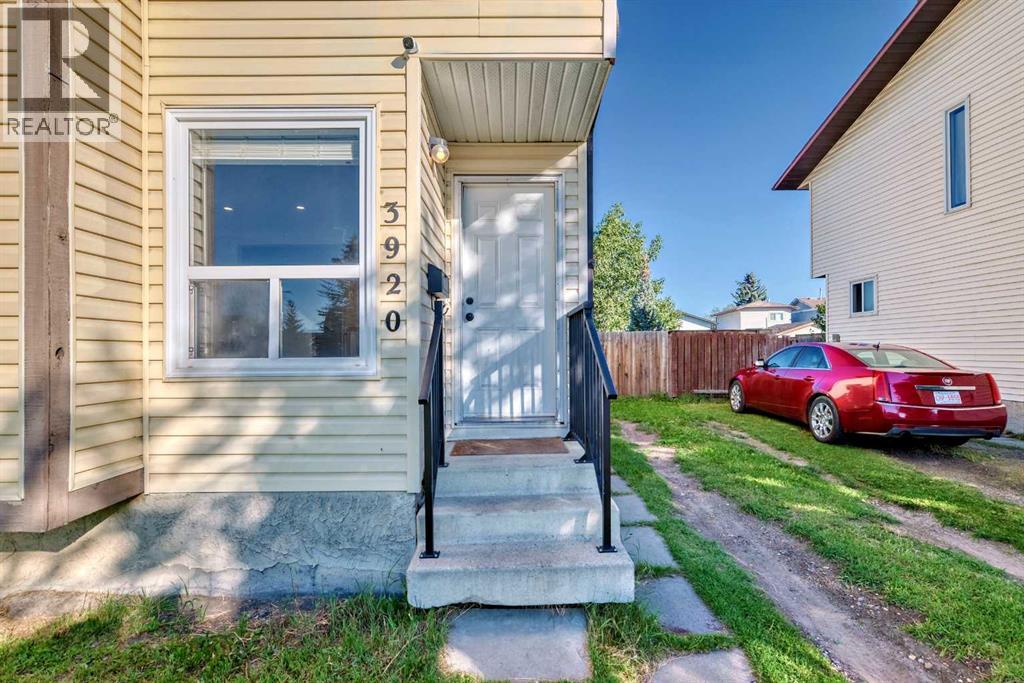 Single Family House for Sale in   Avenue NE Whitehorn Calgary 