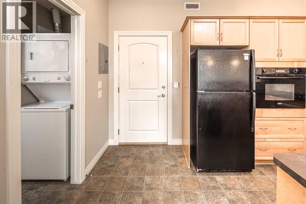 Single Family House for Sale in   Val Gardena View SW Springbank Hill Calgary 