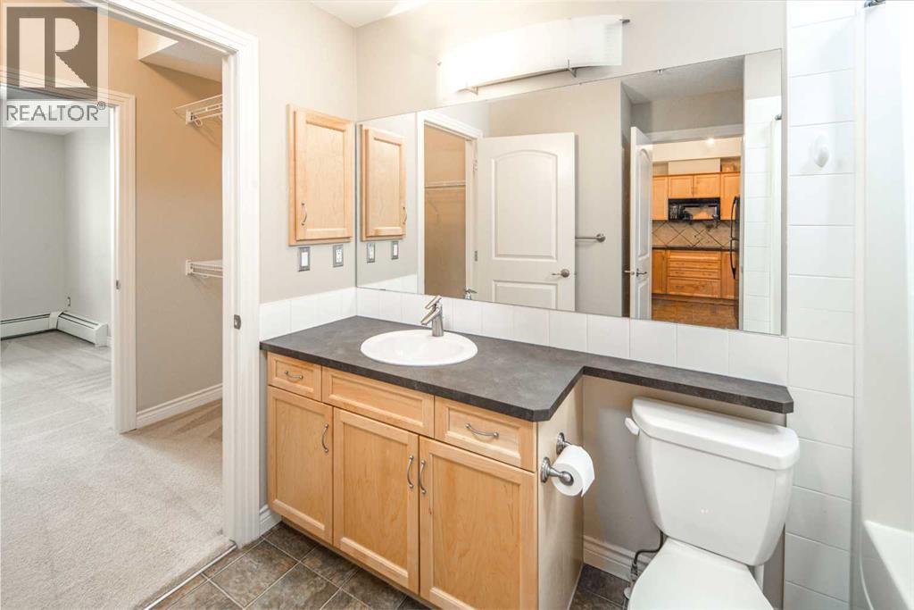 Single Family House for Sale in   Val Gardena View SW Springbank Hill Calgary 