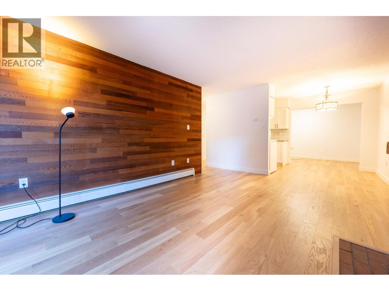 117 265 E 15TH AVENUE, Vancouver