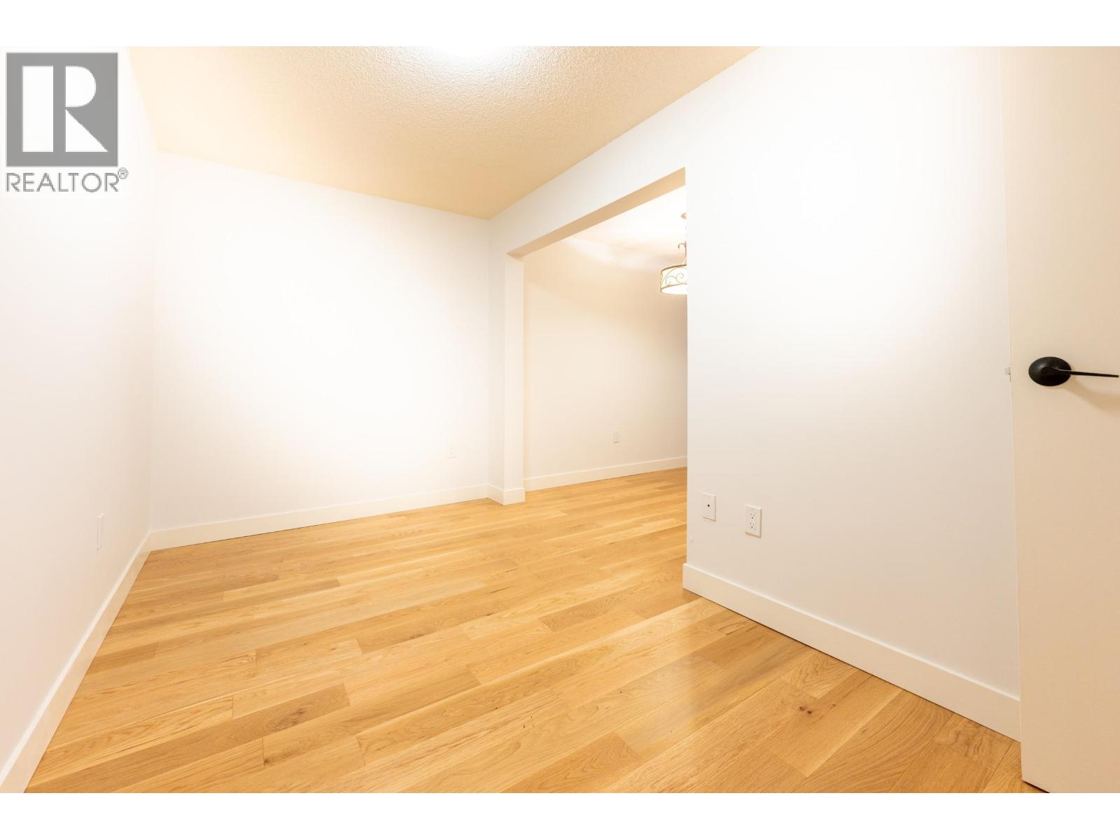 117 265 E 15TH AVENUE, Vancouver