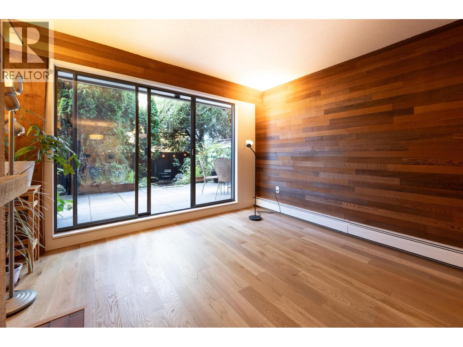 117 265 E 15TH AVENUE, Vancouver