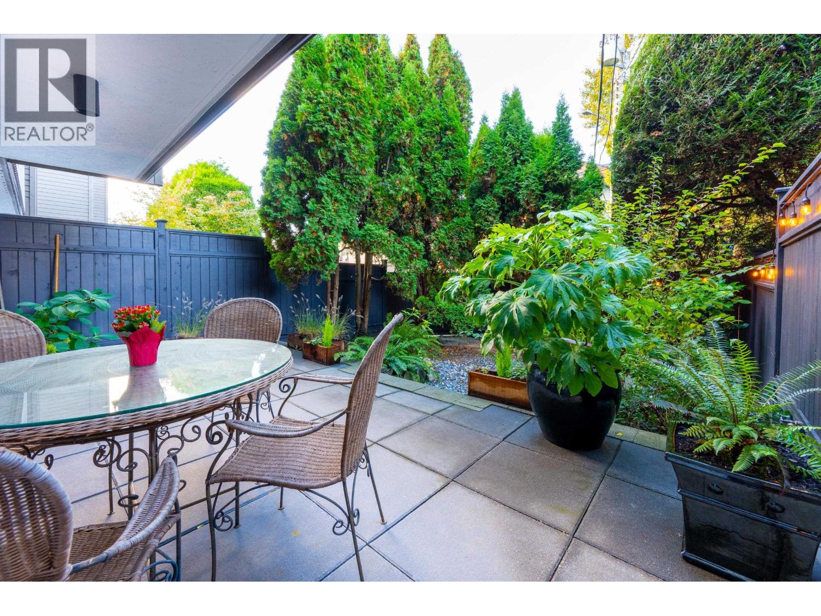 117 265 E 15TH AVENUE, Vancouver