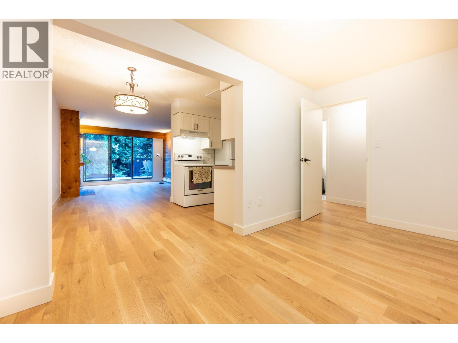 117 265 E 15TH AVENUE, Vancouver