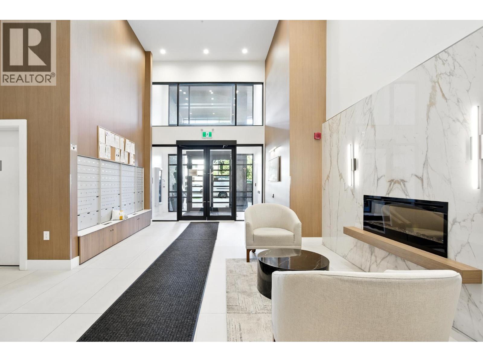 321 7599 15TH STREET, Burnaby
