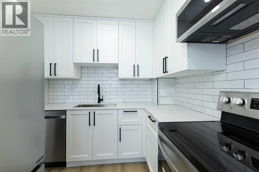 Single Family House for Sale in   Silver Crest Drive NW Silver Springs Calgary 