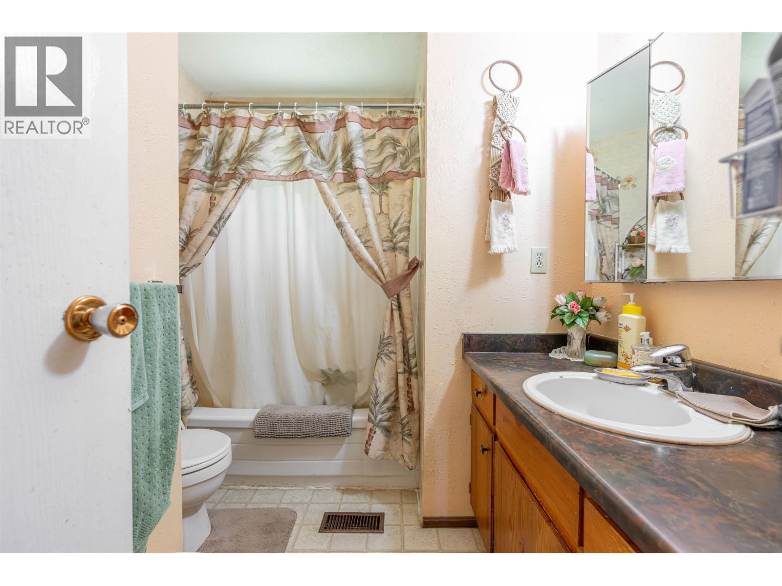 2586 MOSS AVENUE, Prince George