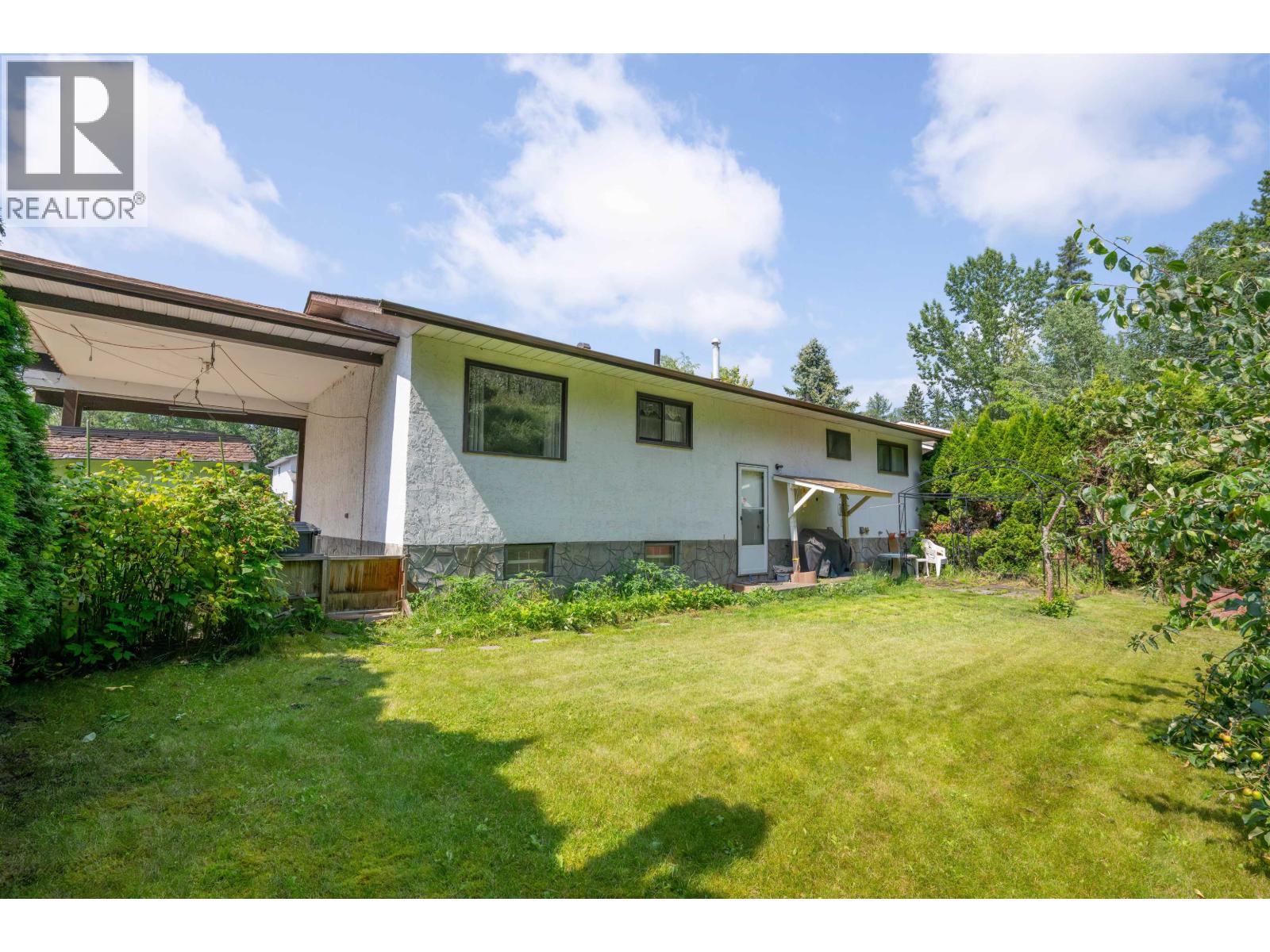 2586 MOSS AVENUE, Prince George