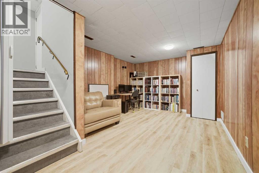 Single Family House 4 Level for Sale in   Dalhousie Drive NW Dalhousie Calgary 