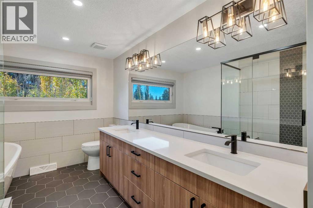 Single Family House 4 Level for Sale in  Austin Road SE Acadia Calgary 