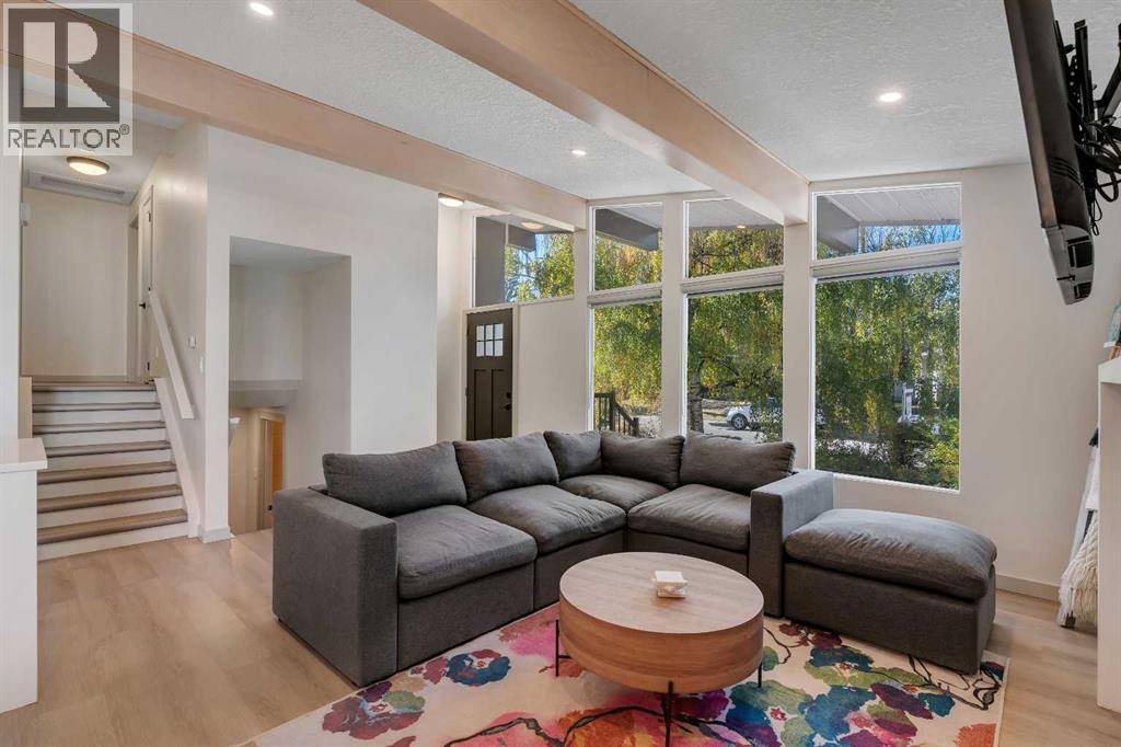 Single Family House 4 Level for Sale in  Austin Road SE Acadia Calgary 