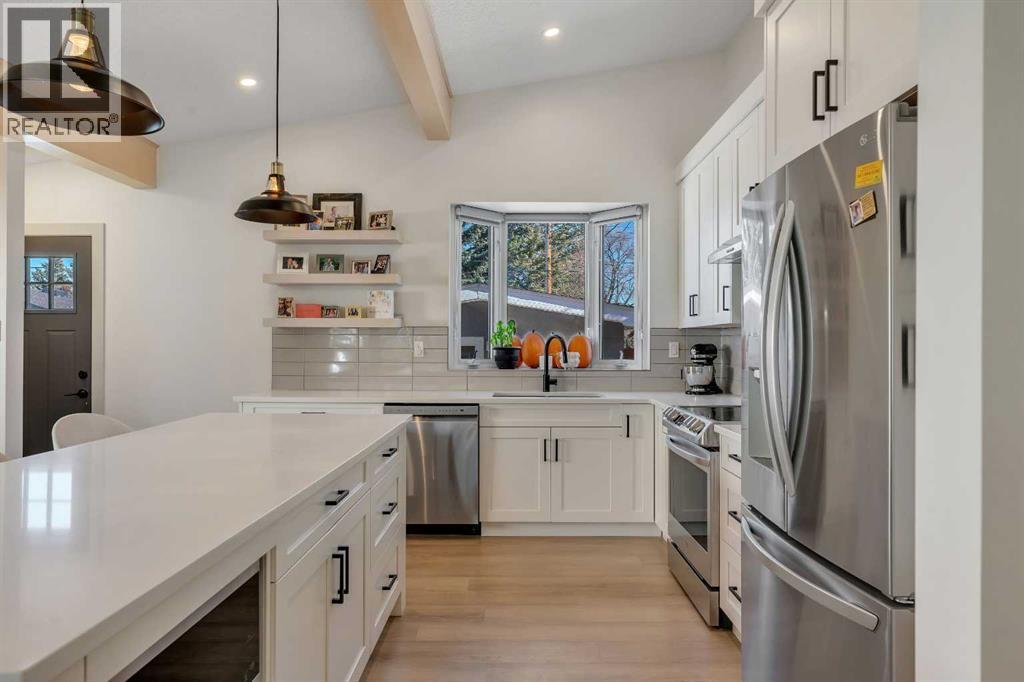Single Family House 4 Level for Sale in  Austin Road SE Acadia Calgary 