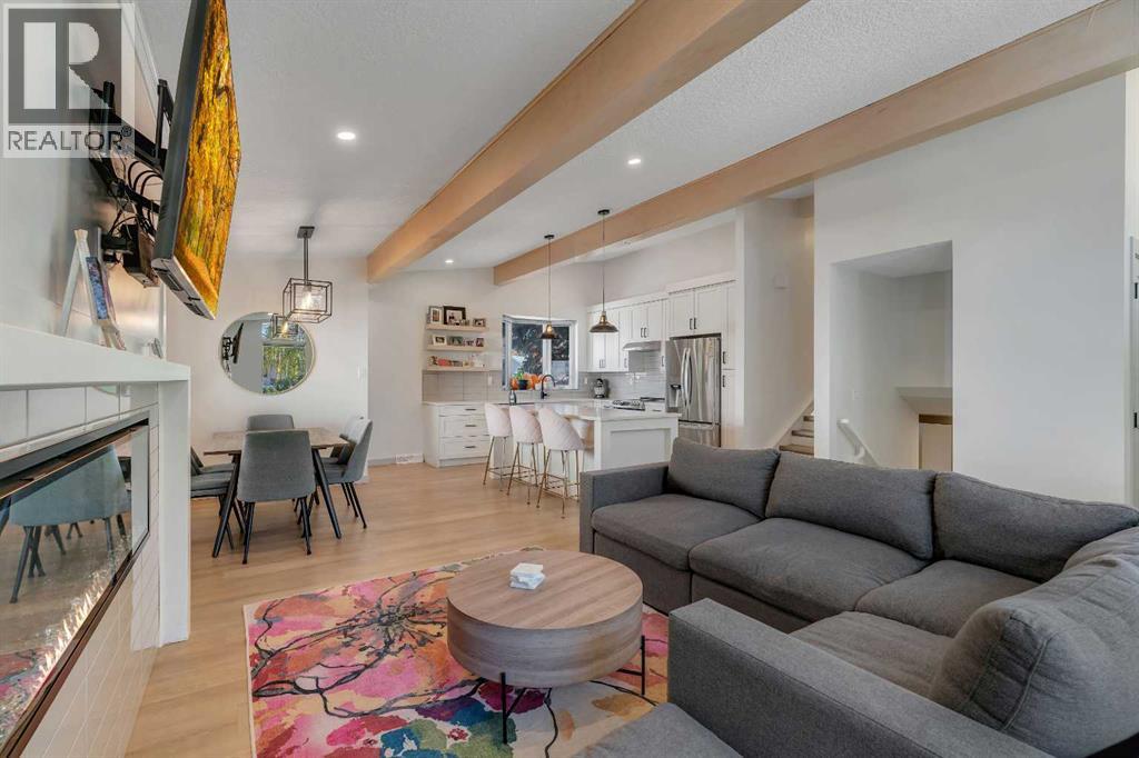 Single Family House 4 Level for Sale in  Austin Road SE Acadia Calgary 
