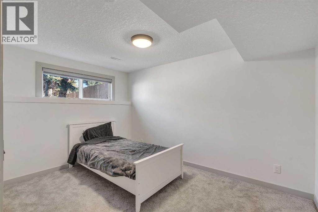 Single Family House 4 Level for Sale in  Austin Road SE Acadia Calgary 
