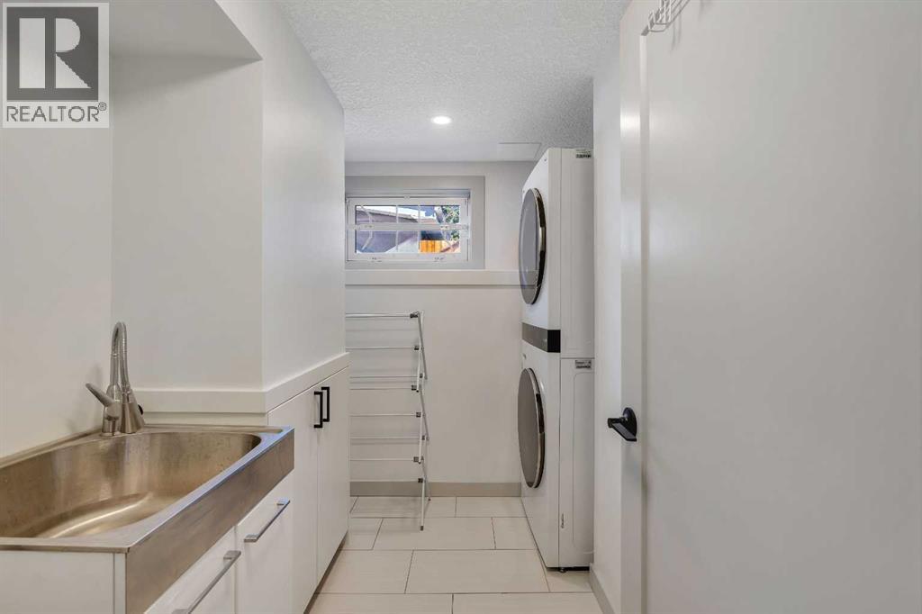 Single Family House 4 Level for Sale in  Austin Road SE Acadia Calgary 
