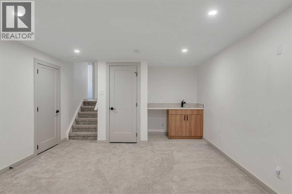 Single Family House 4 Level for Sale in  Austin Road SE Acadia Calgary 