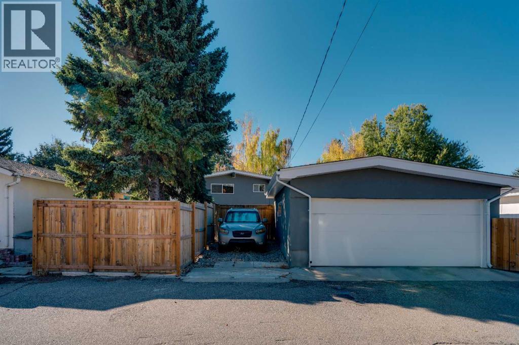 Single Family House 4 Level for Sale in  Austin Road SE Acadia Calgary 