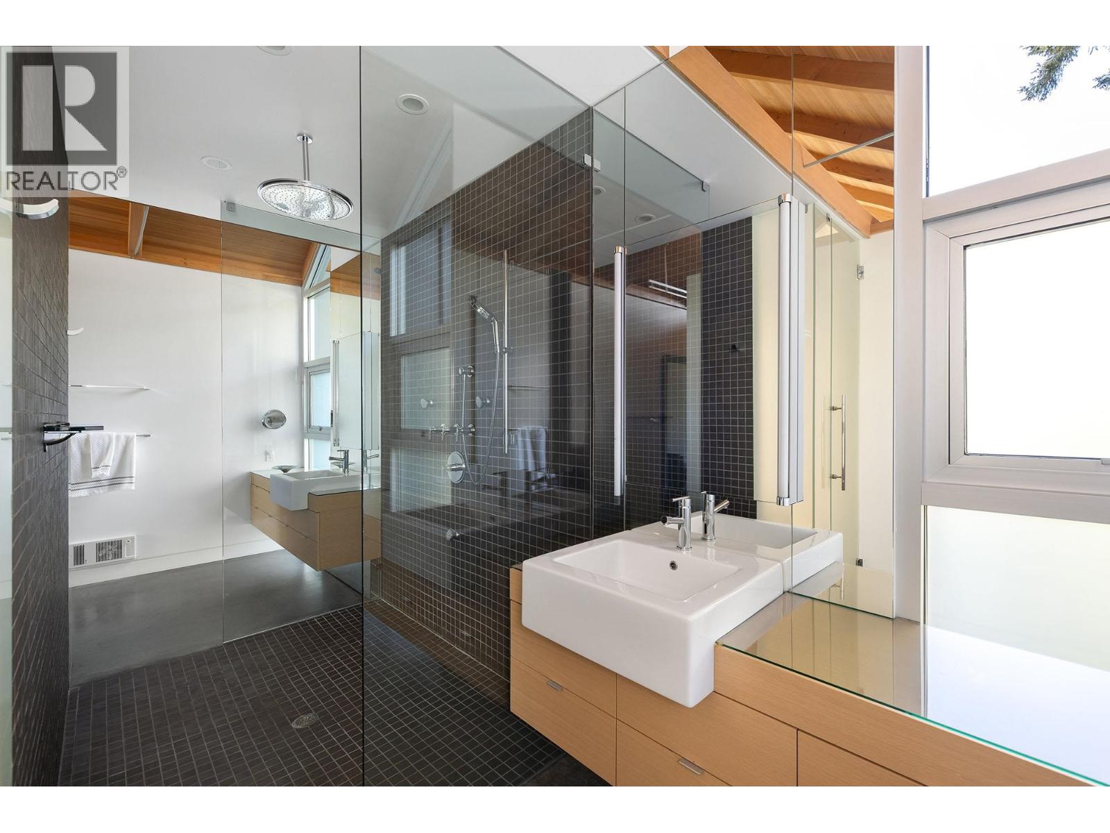 931 OCEAN PARK LANE, Bowen Island