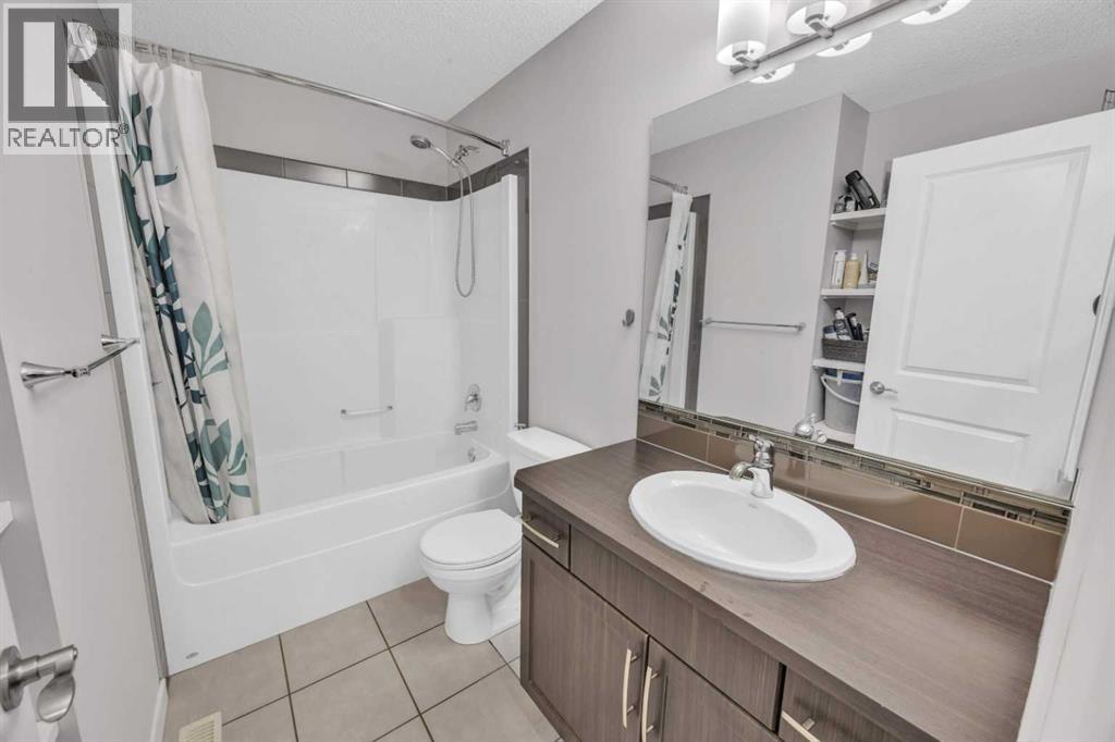 Single Family House for Sale in  Chaparral Valley Drive SE Chaparral Calgary 