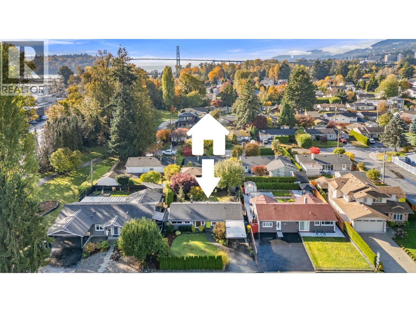 1155 TATLOW AVENUE, North Vancouver