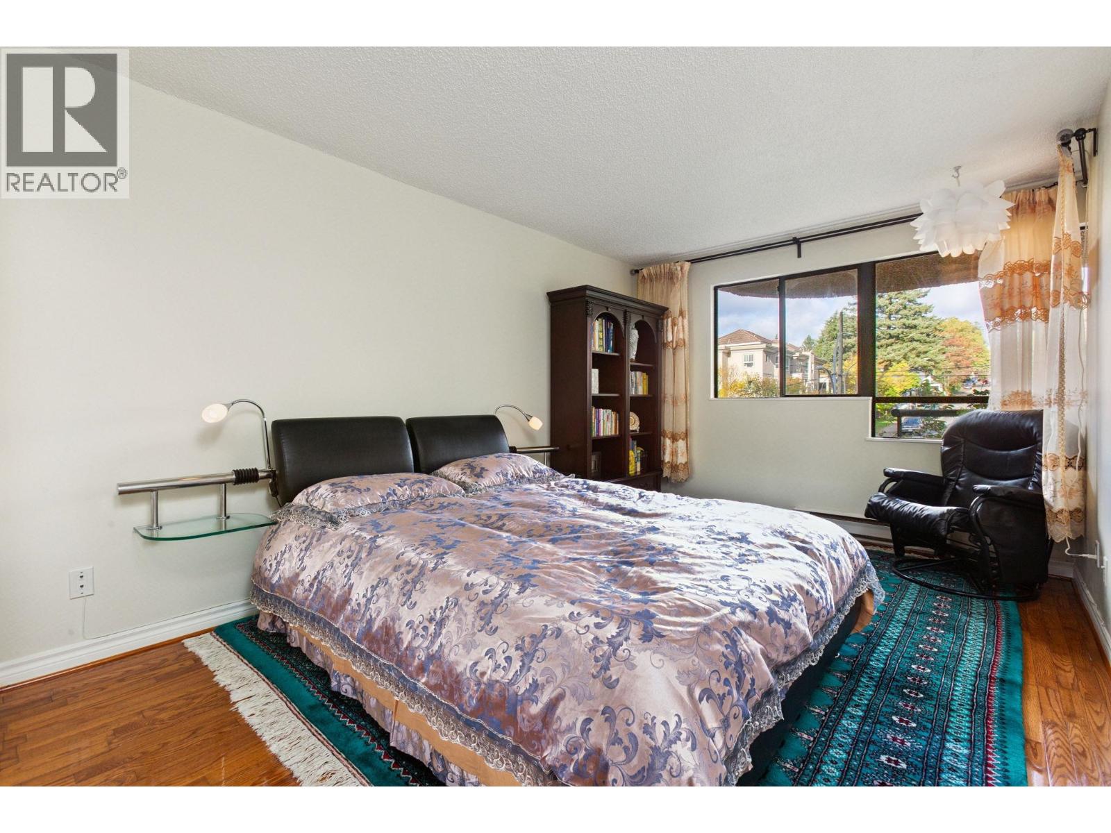 402 1026 QUEENS AVENUE, New Westminster