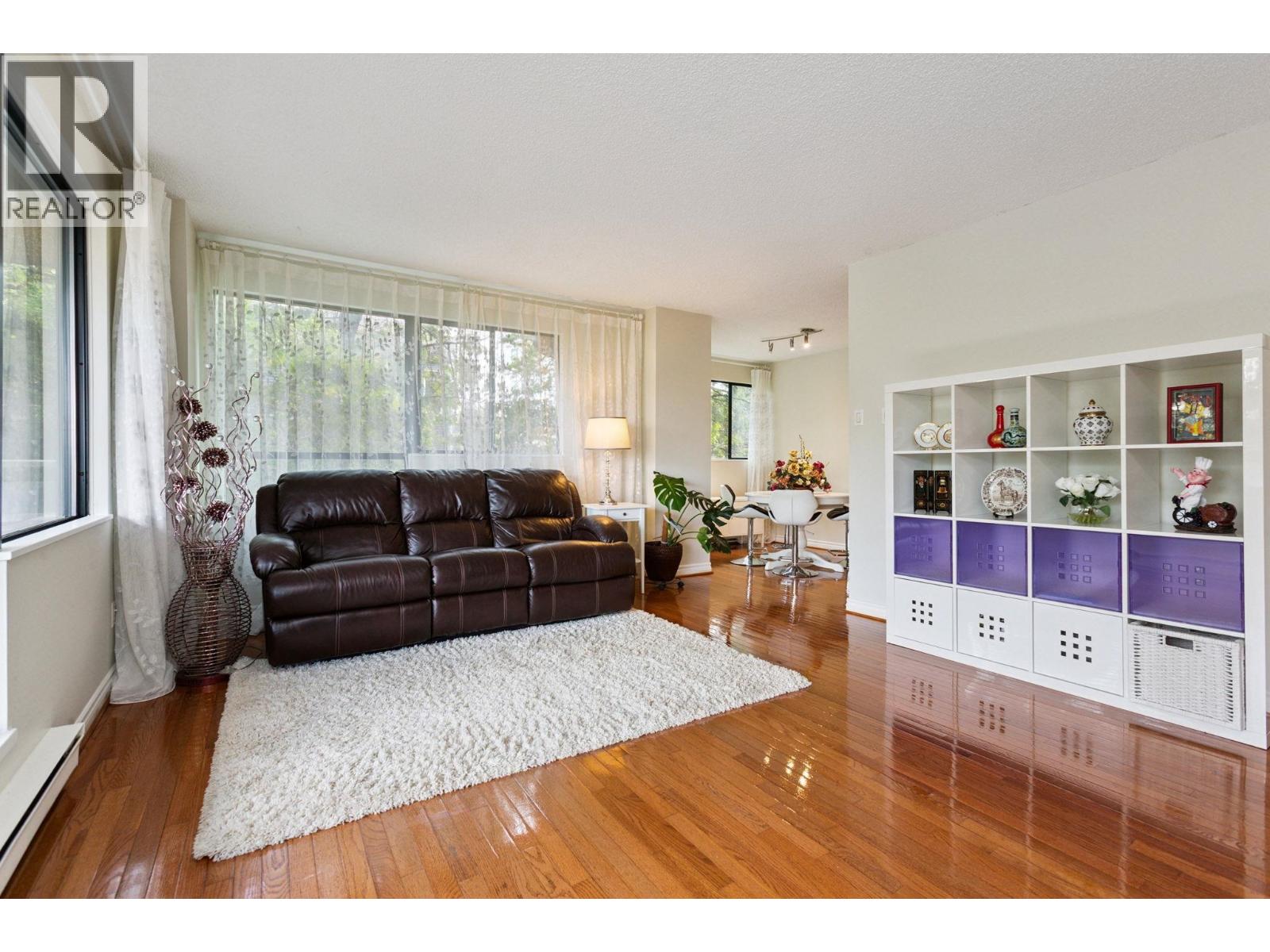 402 1026 QUEENS AVENUE, New Westminster