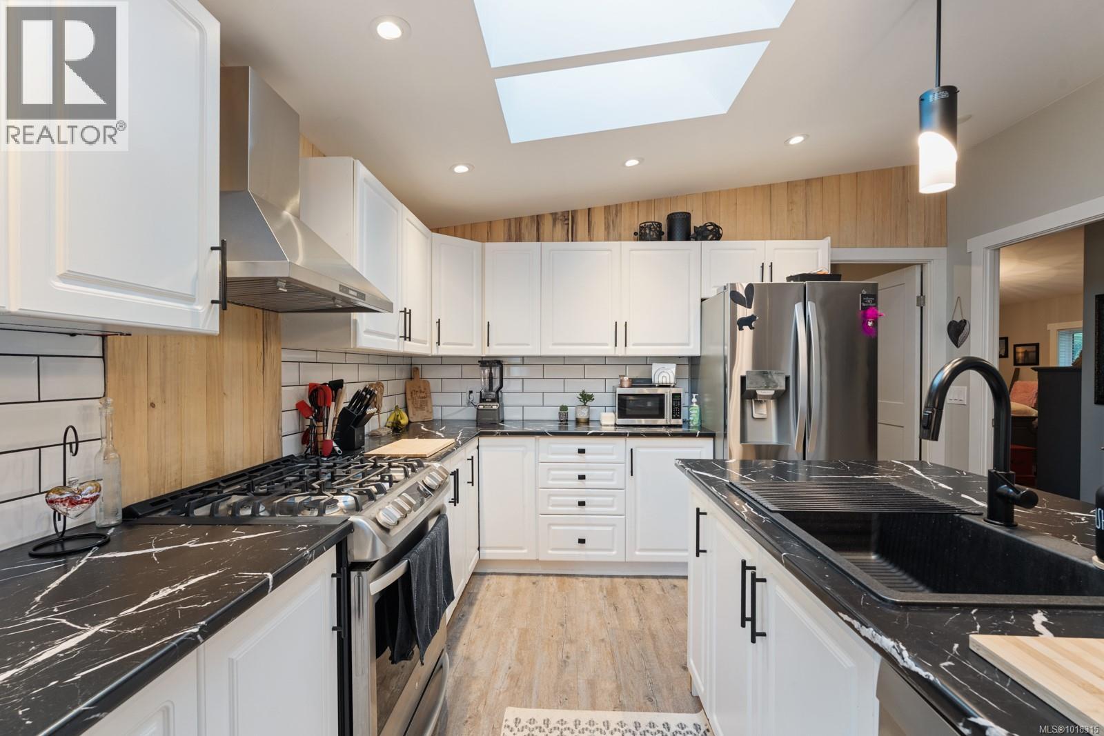  3035 Sarah Drive, Sooke