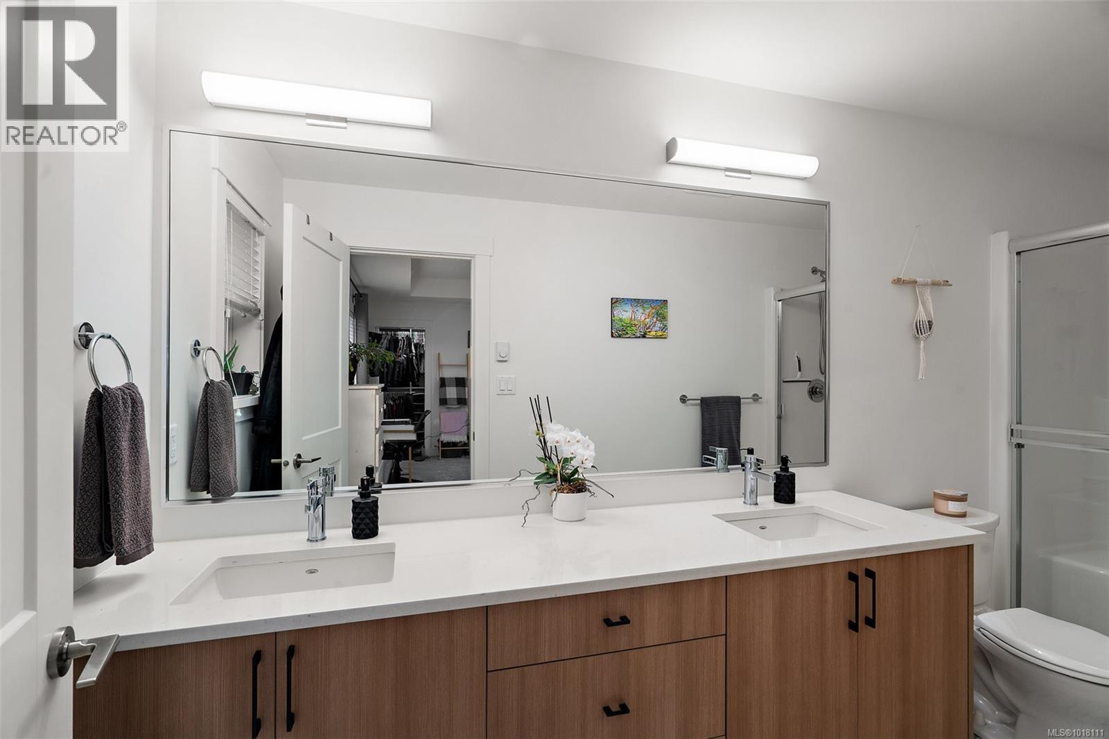 3420 Fuji Crt, Langford