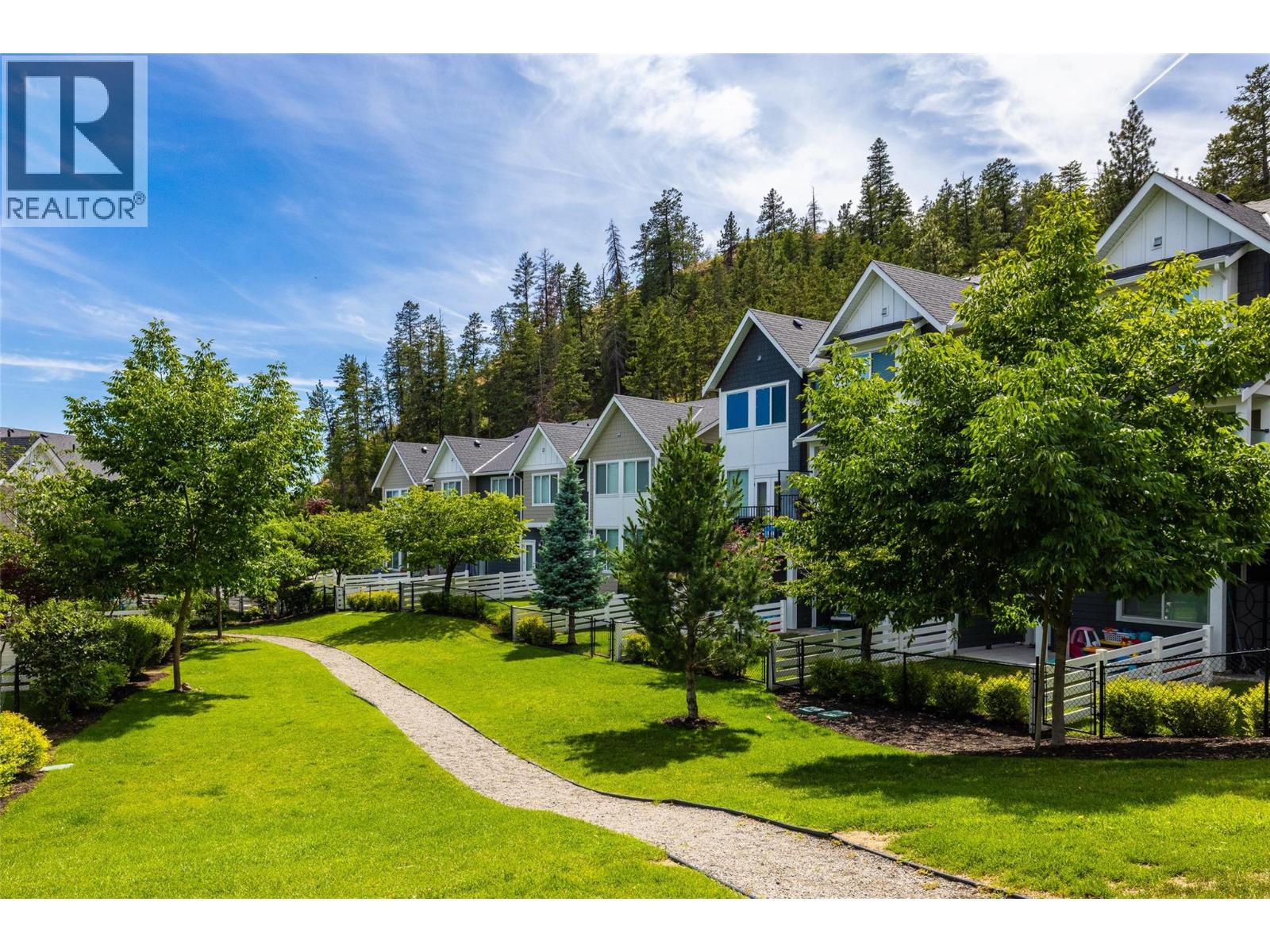 61 2490 TUSCANY Drive, West Kelowna